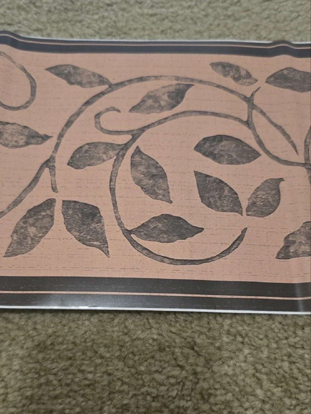 Leaf Vine Wallpaper Border in Dusty Rose and Brown
